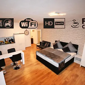 Apartment Madame Tower